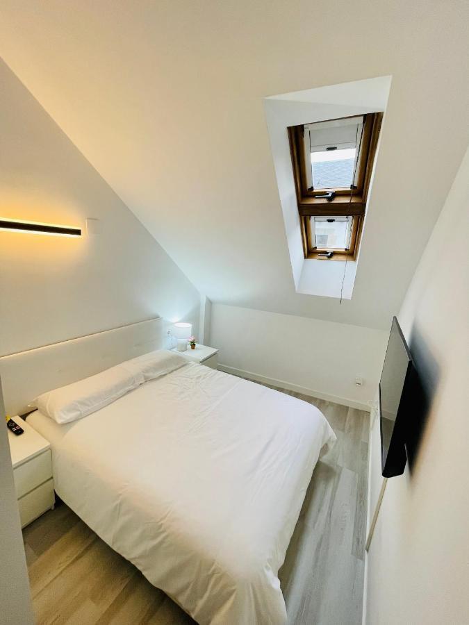 Apartament El Atico Nuevo En El Centro Con Ascensor, Garaje, Aire Acondicionado Y Wifi Biescas  Zewnętrze zdjęcie